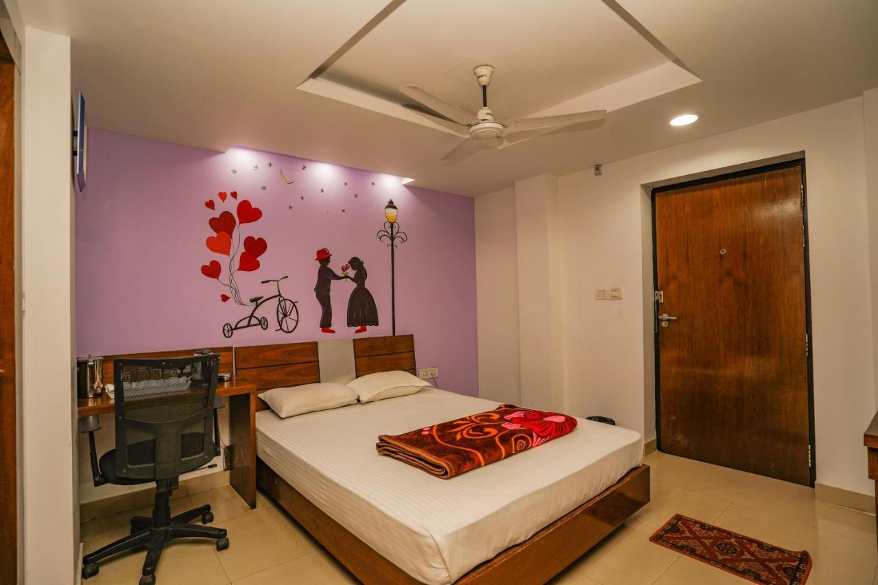 Park Land Hotel Durgapur  Exterior photo